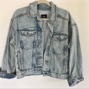 🌈SOLD🌈BDG Relaxed Denim Trucker Jacket